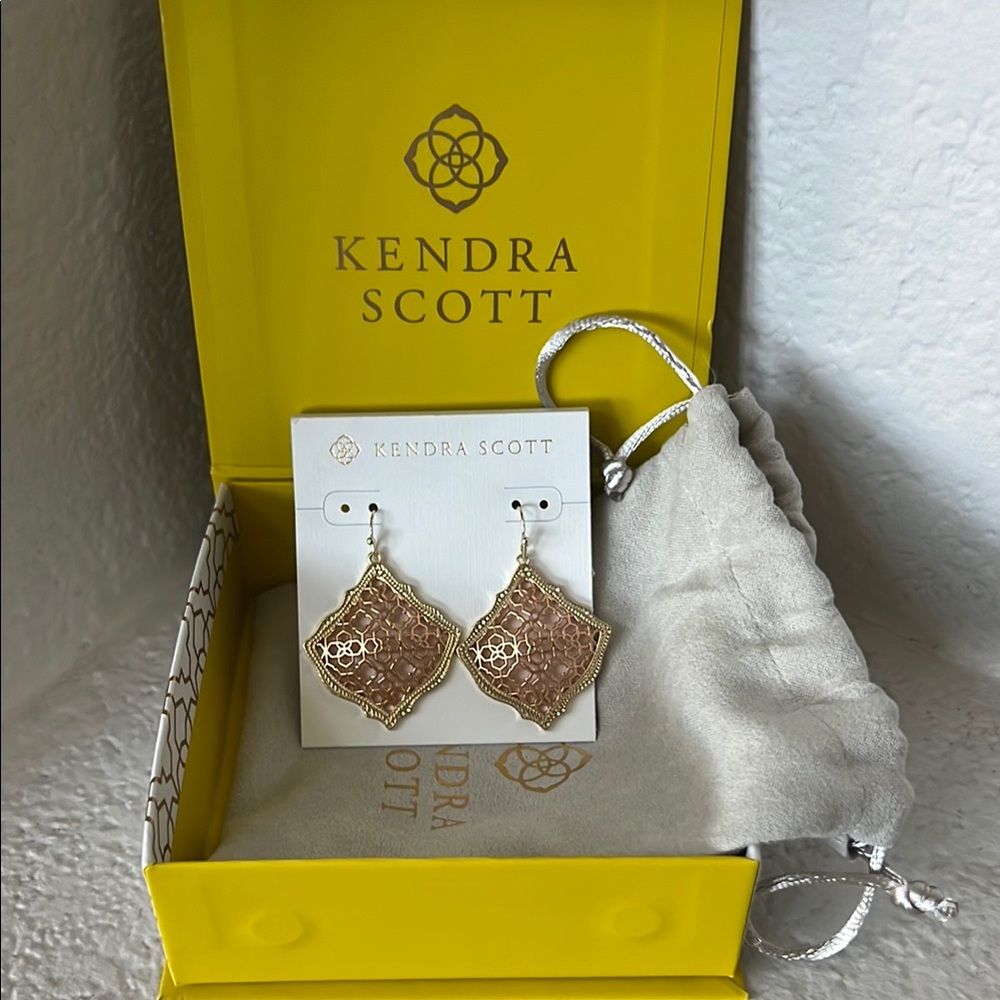 Kendra Scott Kirsten Gold Filigree Drop Earrings